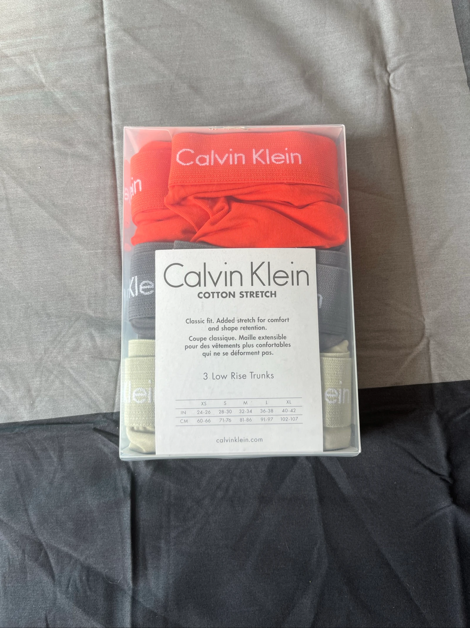 Calvin Klein - Talla L - – photo 2